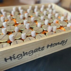 Customisable mini jars of honey - Image 5