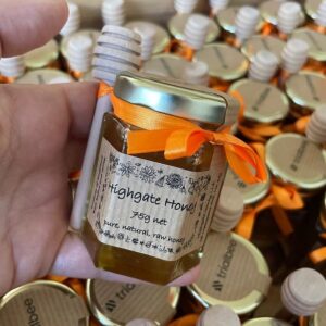 Customisable mini jars of honey