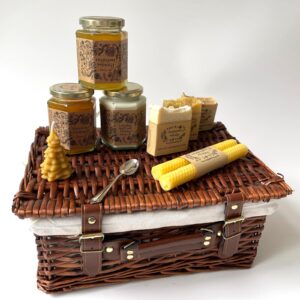 PRE ORDER Luxury Honey-lovers' Hamper - Image 4